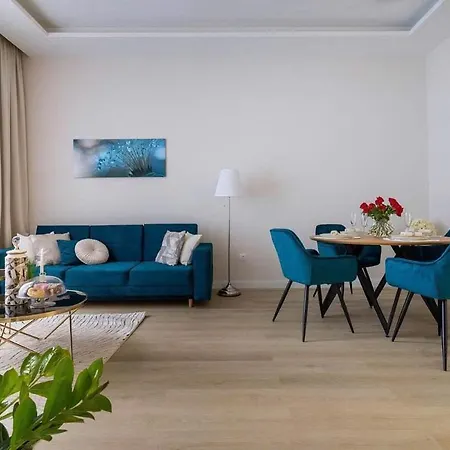 Luxe Skyline Serenity Retreat By Dohany Synagogue *