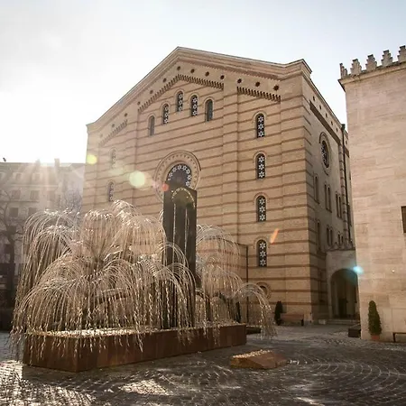 Apartamento Luxe Skyline Serenity Retreat By Dohany Synagogue *