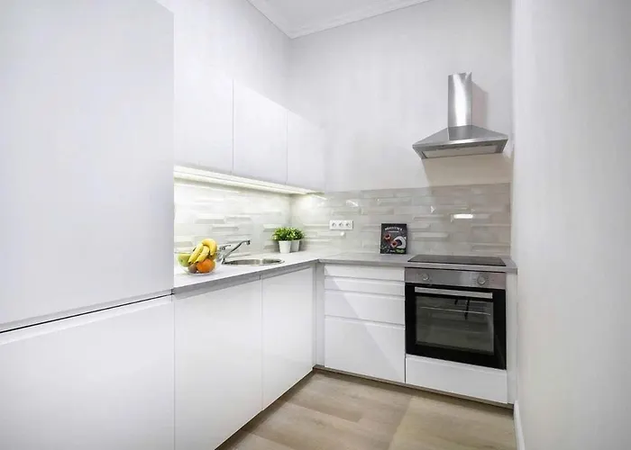 Apartament Luxe Skyline Serenity Retreat By Dohany Synagogue