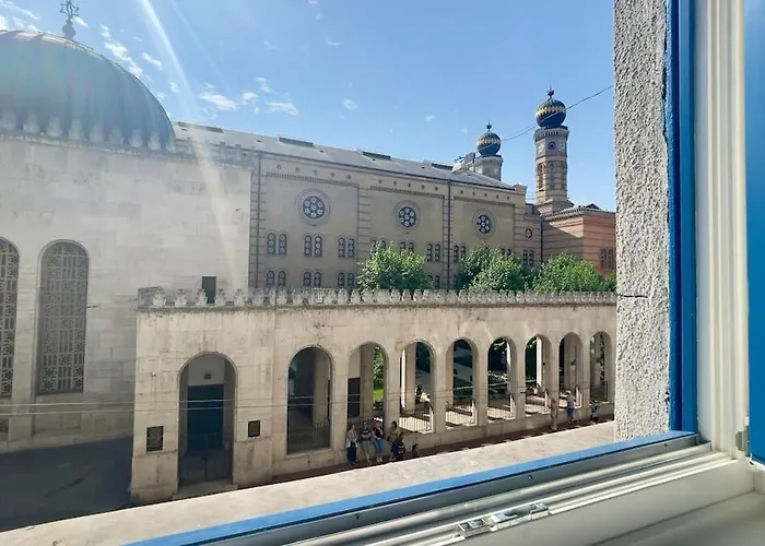 Luxe Skyline Serenity Retreat By Dohany Synagogue * Budapesta