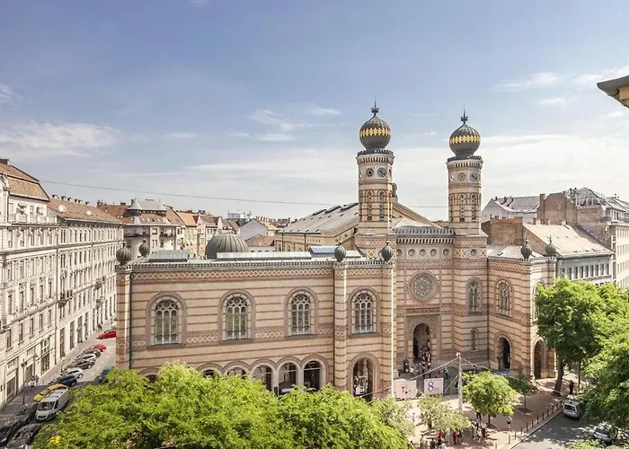 Apartament Luxe Skyline Serenity Retreat By Dohany Synagogue *